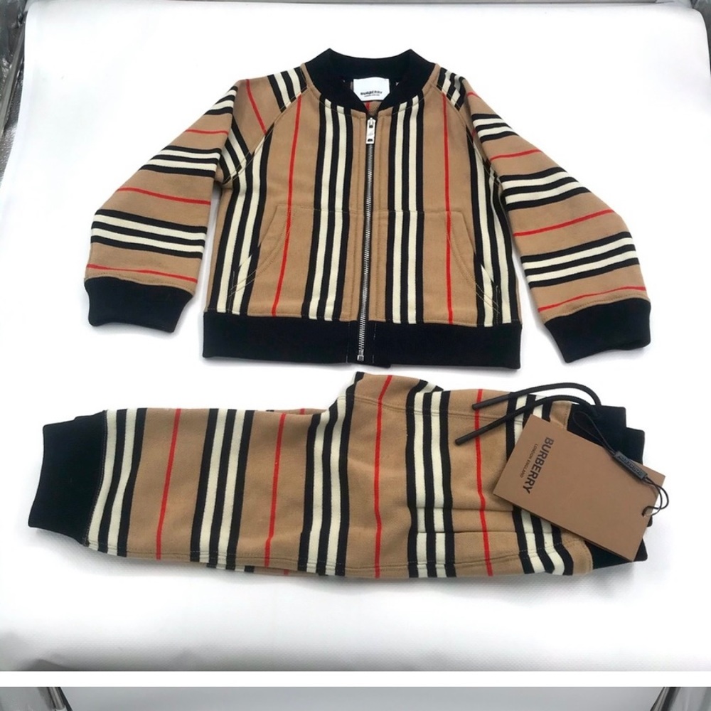 🆕Burberry 2Y Jumpsuit